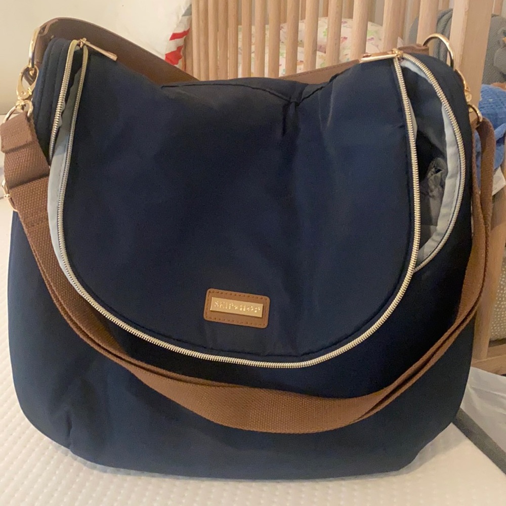 Skip Hop Curve Diaper Bag